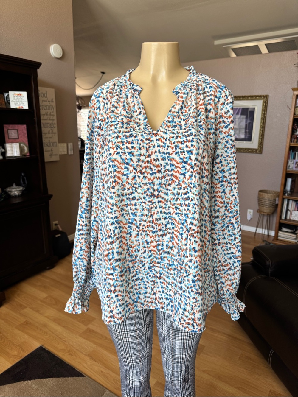 Fashion blue, brown & white long ruffled sleeves Vneck blouse-size XL